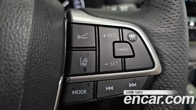 Toyota Sienna 2022 — Photo 23/38