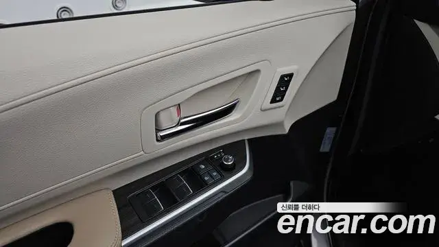 Toyota Sienna 2022 — Photo 28/38