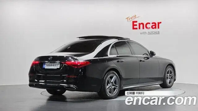 Mercedes-Benz S-Class 2023 — Photo 30/31