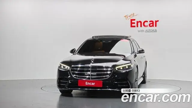 Mercedes-Benz S-Class 2023 — Photo 11/31