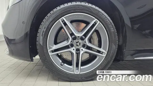 Mercedes-Benz S-Class 2023 — Photo 3/31