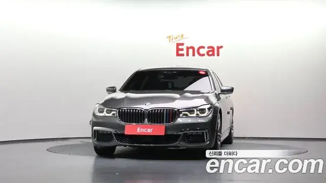 BMW 7 Series 2018 — Photo 3/20