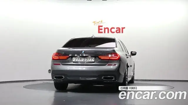BMW 7 Series 2018 — Photo 4/20