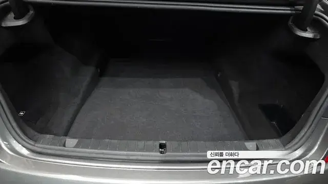 BMW 7 Series 2018 — Photo 20/20