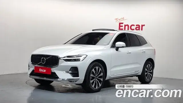 Volvo XC60 2023 — Photo 33/34