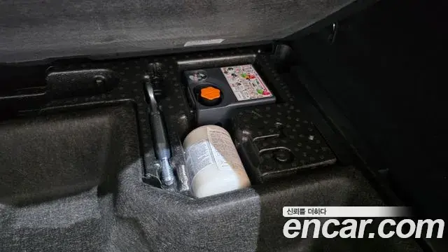 Volvo XC60 2023 — Photo 16/34