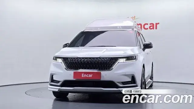 Kia Carnival 2023 — Фото 3/20