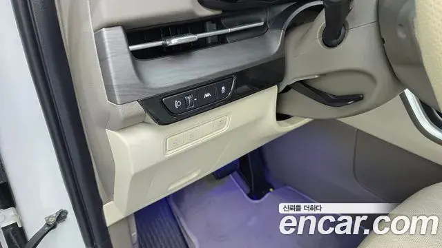 Kia Carnival 2023 — Фото 20/20