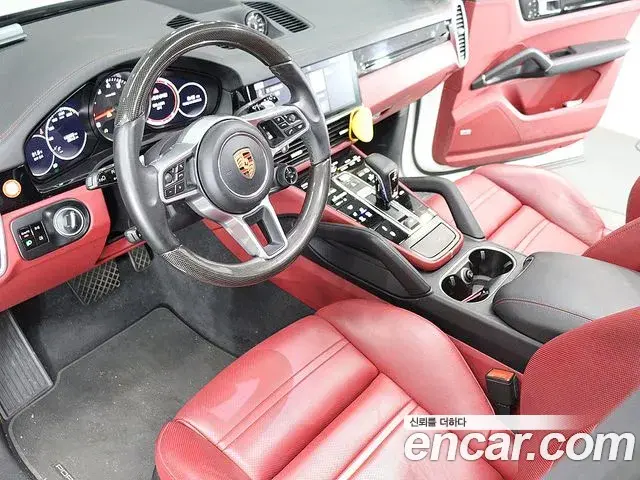 Porsche Cayenne 2019 — Фото 13/20