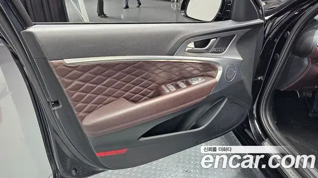 Genesis G70 2020 — Photo 30/35