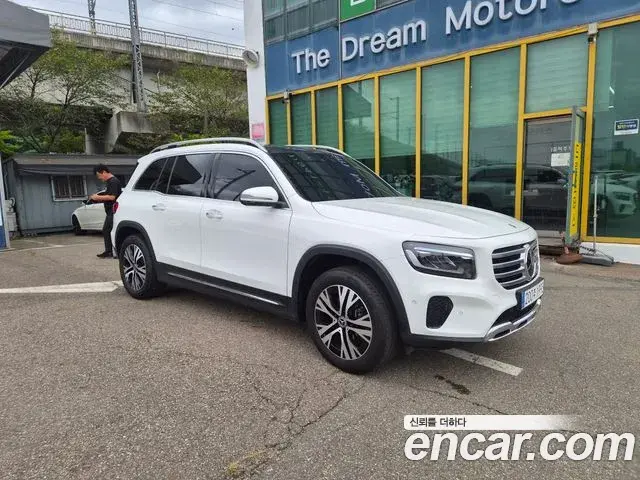 Mercedes-Benz GLB-Class 2024 — Фото 9/20