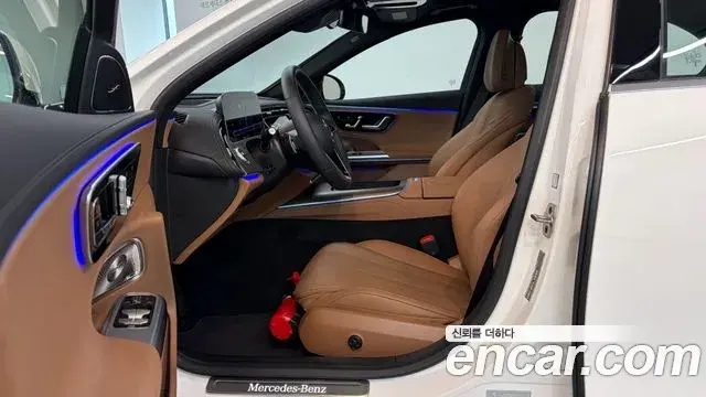 Mercedes-Benz E-Class 2025 — Photo 10/20