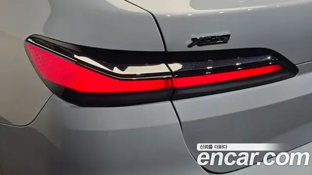 BMW 7 Series 2025 — Şəkil 2/36