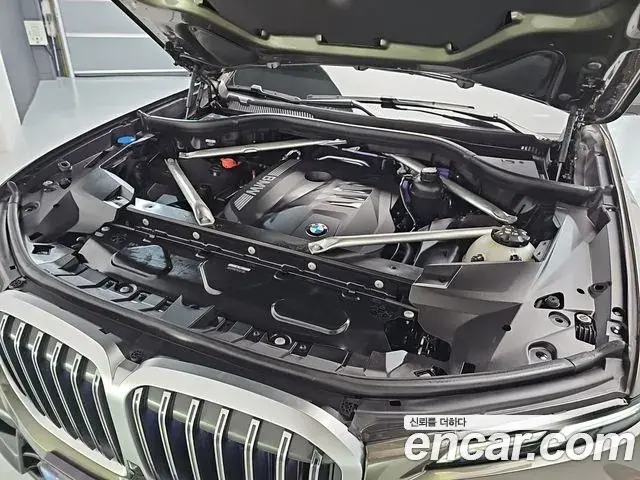 BMW X7 2024 — Photo 1/20