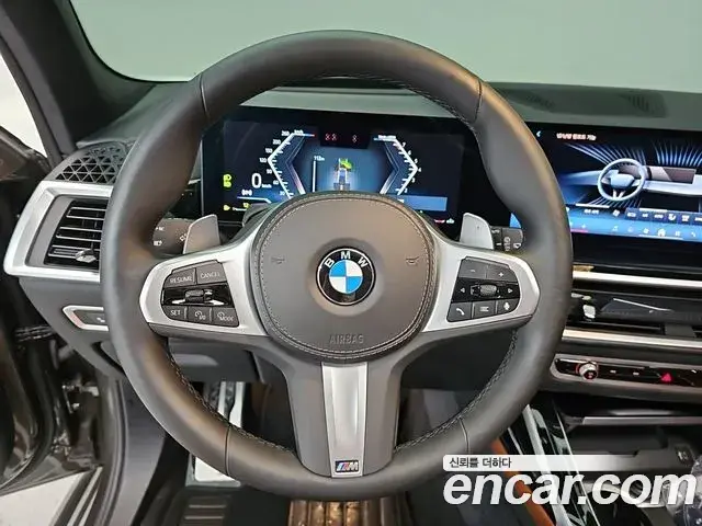BMW X7 2024 — Photo 14/20