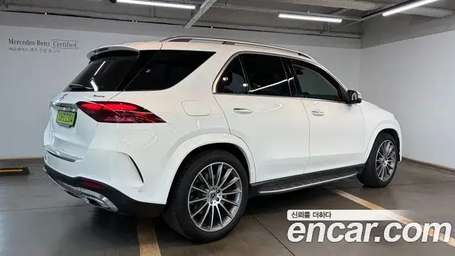 Mercedes-Benz GLE-Class 2025 — Фото 1/20