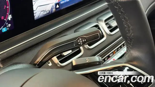 Mercedes-Benz GLE-Class 2025 — Фото 8/20