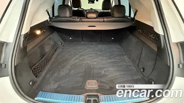 Mercedes-Benz GLE-Class 2025 — Фото 18/20