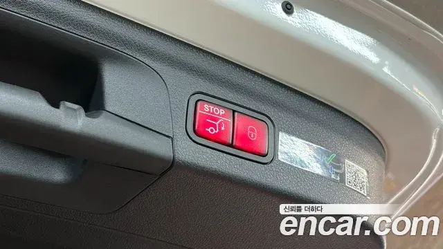 Mercedes-Benz GLE-Class 2025 — Фото 19/20