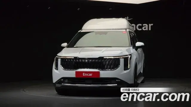 Kia Carnival 2024 — ფოტო 26/39