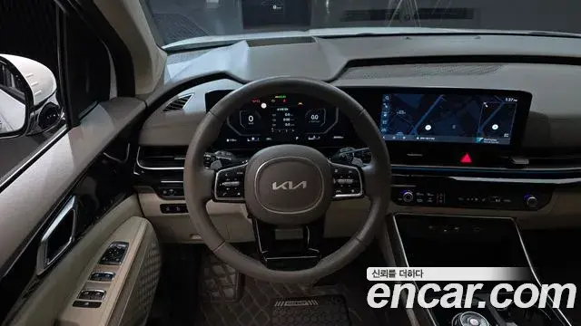 Kia Carnival 2024 — ფოტო 11/39
