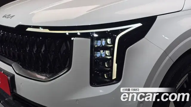 Kia Carnival 2024 — ფოტო 12/39