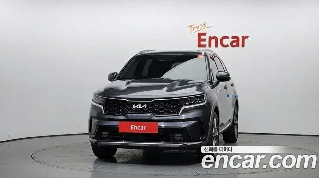 Kia Sorento 2023 — Фото 3/20