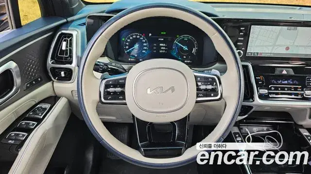 Kia Sorento 2023 — Фото 13/20