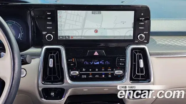 Kia Sorento 2023 — Фото 14/20