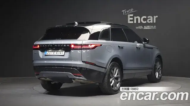 Land Rover Range Rover Velar 2025 — Şəkil 25/31