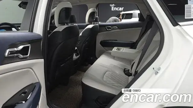 Kia Sportage 2024 — Фото 12/20