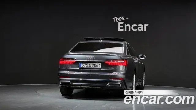 Audi A6 2021 — Photo 7/37