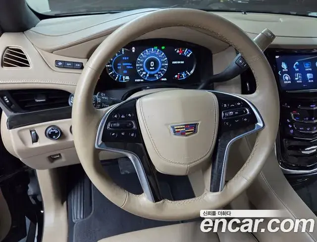 Cadillac Escalade 2018 — Photo 6/11