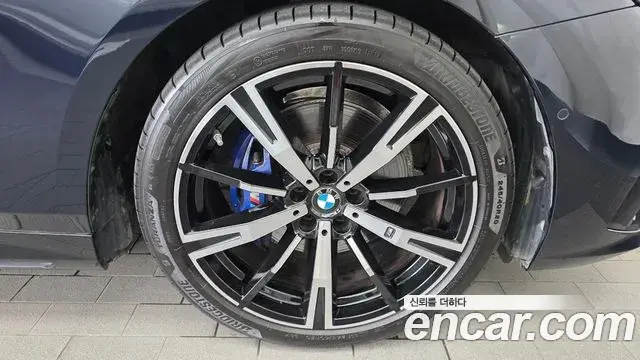 BMW 5 Series 2025 — ფოტო 22/33