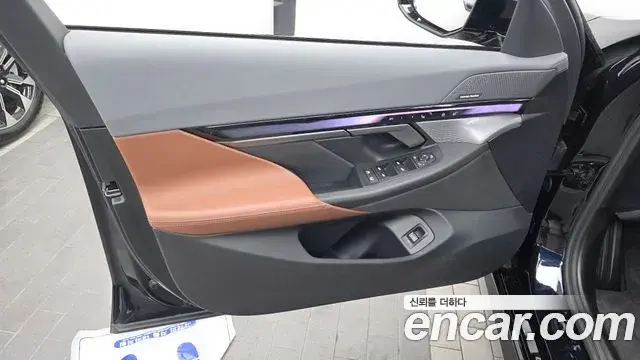 BMW 5 Series 2025 — ფოტო 2/33