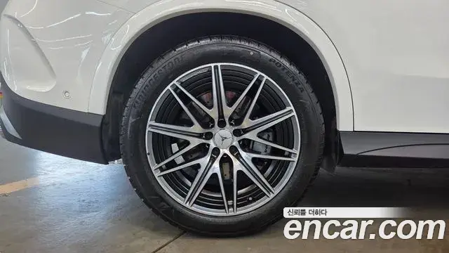 Mercedes-Benz GLC-Class 2025 — Фото 4/20