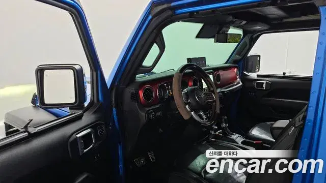 Jeep Wrangler 2021 — Фото 10/20