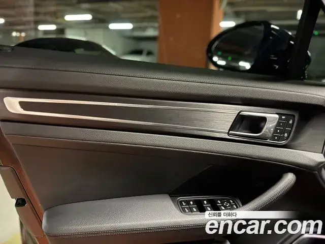 Porsche Panamera 2023 — Photo 15/20