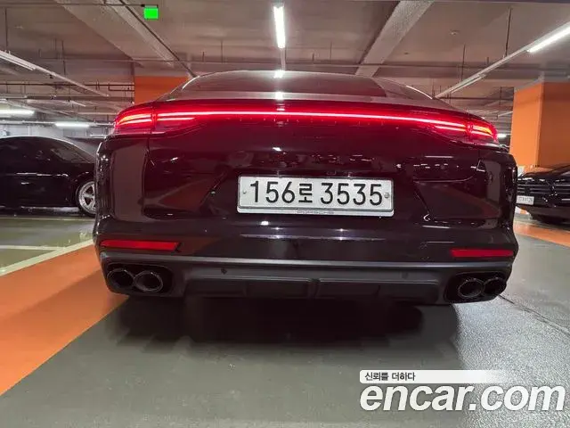 Porsche Panamera 2023 — Photo 16/20