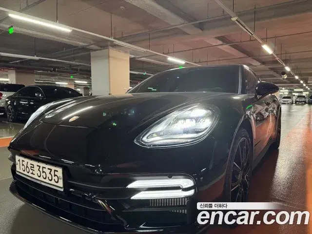 Porsche Panamera 2023 — Photo 17/20