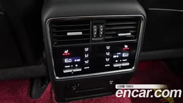 Porsche Cayenne 2021 — Фото 18/20