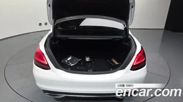 Mercedes-Benz C-Class 2020 — Фото 20/20