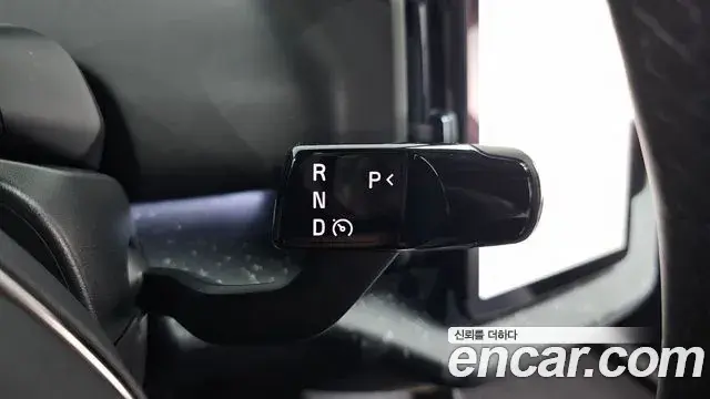 Volvo EX30 2025 — Photo 25/32