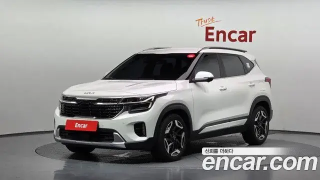 Kia Seltos 2023 — Şəkil 10/30