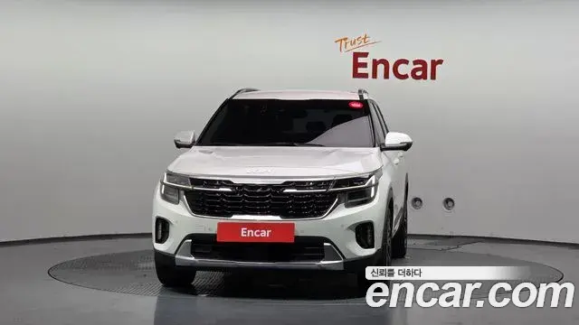 Kia Seltos 2023 — Şəkil 23/30