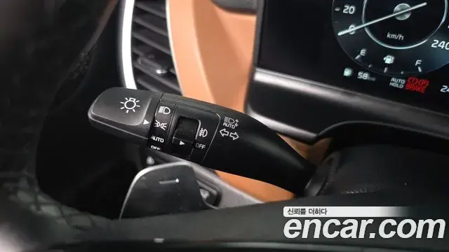 Kia Seltos 2023 — Şəkil 7/30