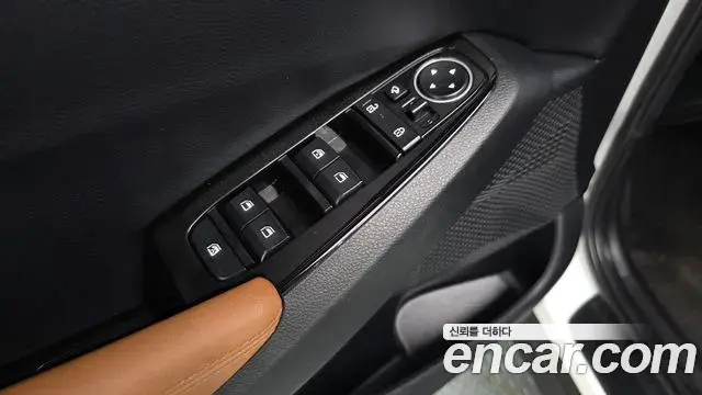 Kia Seltos 2023 — Şəkil 14/30