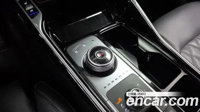 Kia Sorento 2022 — Photo 16/20