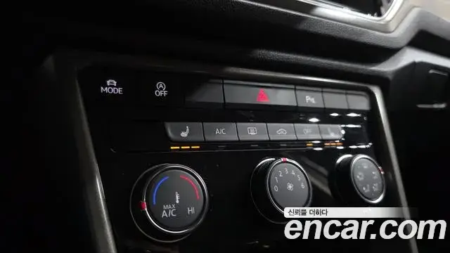 Volkswagen T-Roc 2021 — Şəkil 4/32