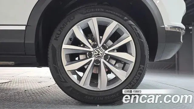 Volkswagen T-Roc 2021 — Şəkil 21/32